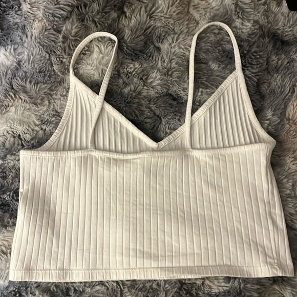H&M| white crop top - Picture 5 of 5